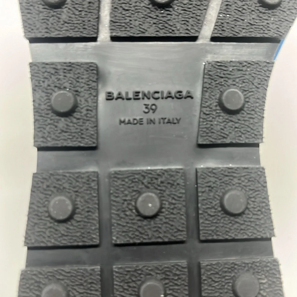 🔥BALENCIAGA🔥 - Picture 11 of 12